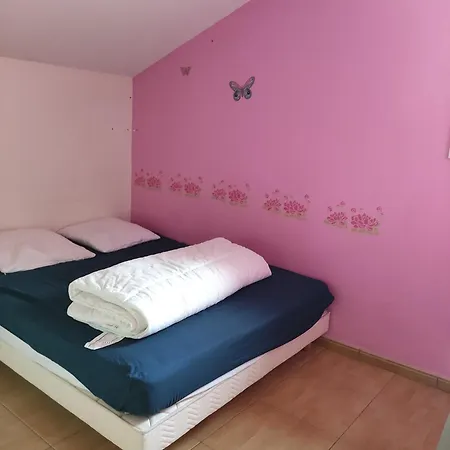 Maison Familiale 6 * אוסטריץ